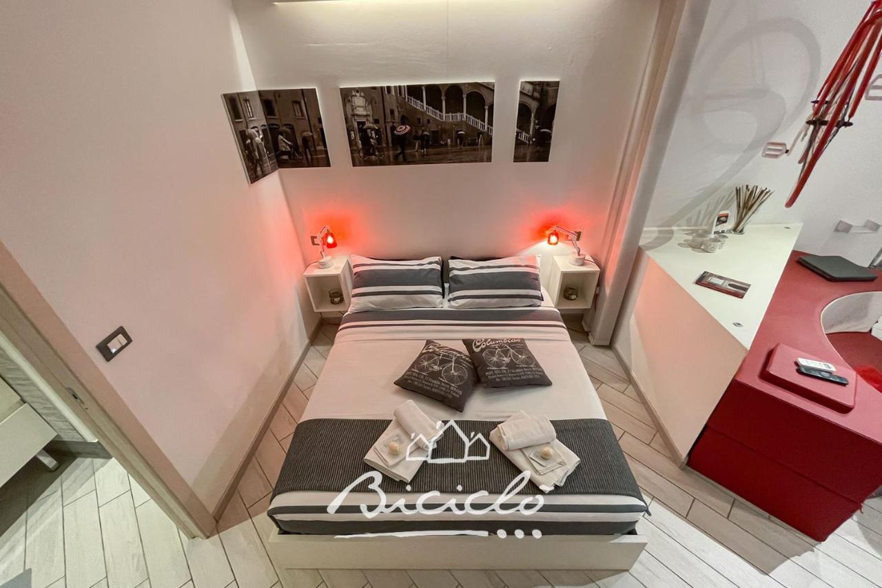 Apartment Biciclo' Rosso Ferrara