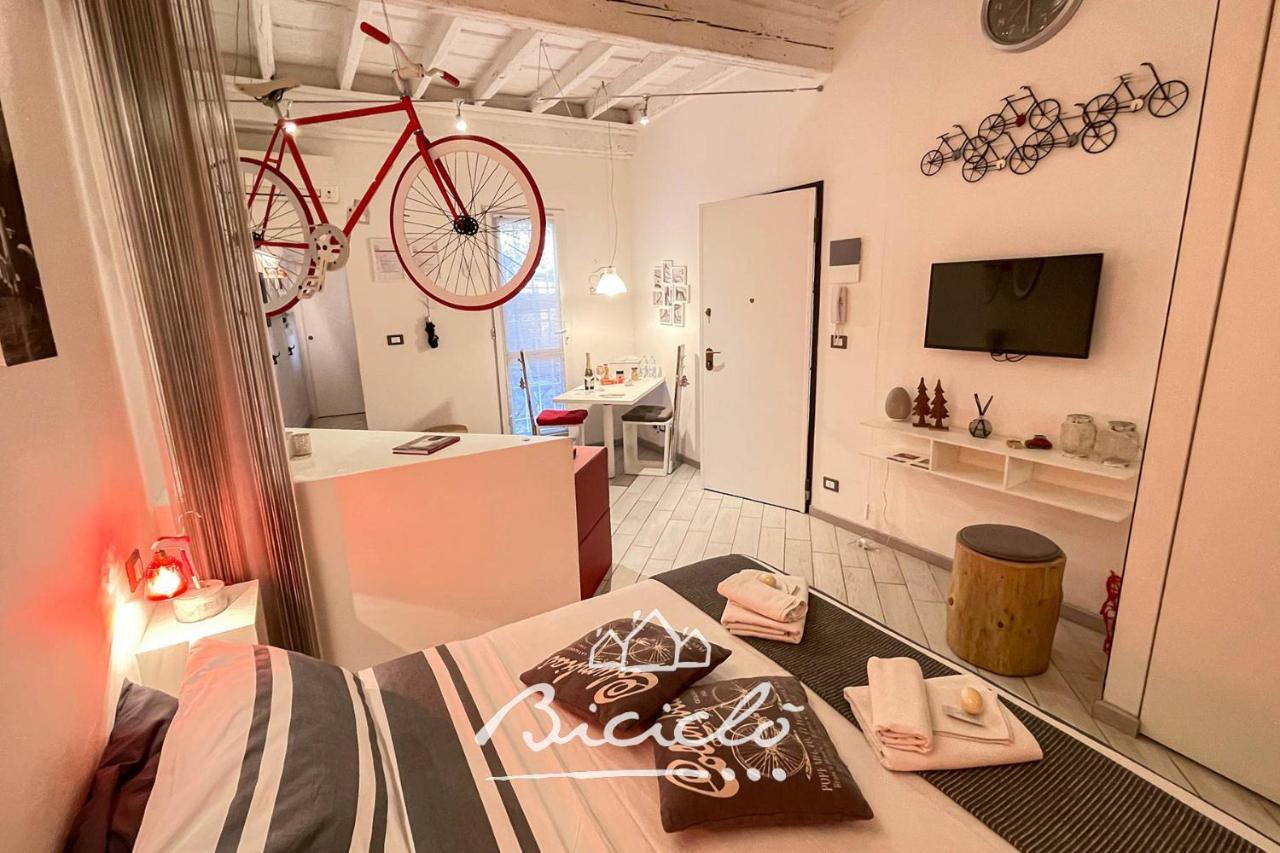 Biciclo' Rosso Apartment *